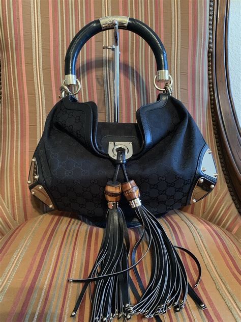 GUCCI Leather Large Indy Top Handle Tassel Hobo Black.